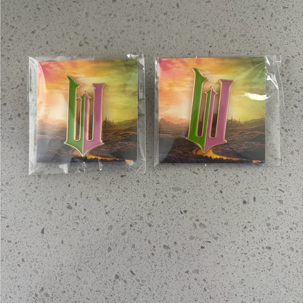 Wicked For Good 2025 Movie Theater Early Access Pin Unopened Pre-Release (2)